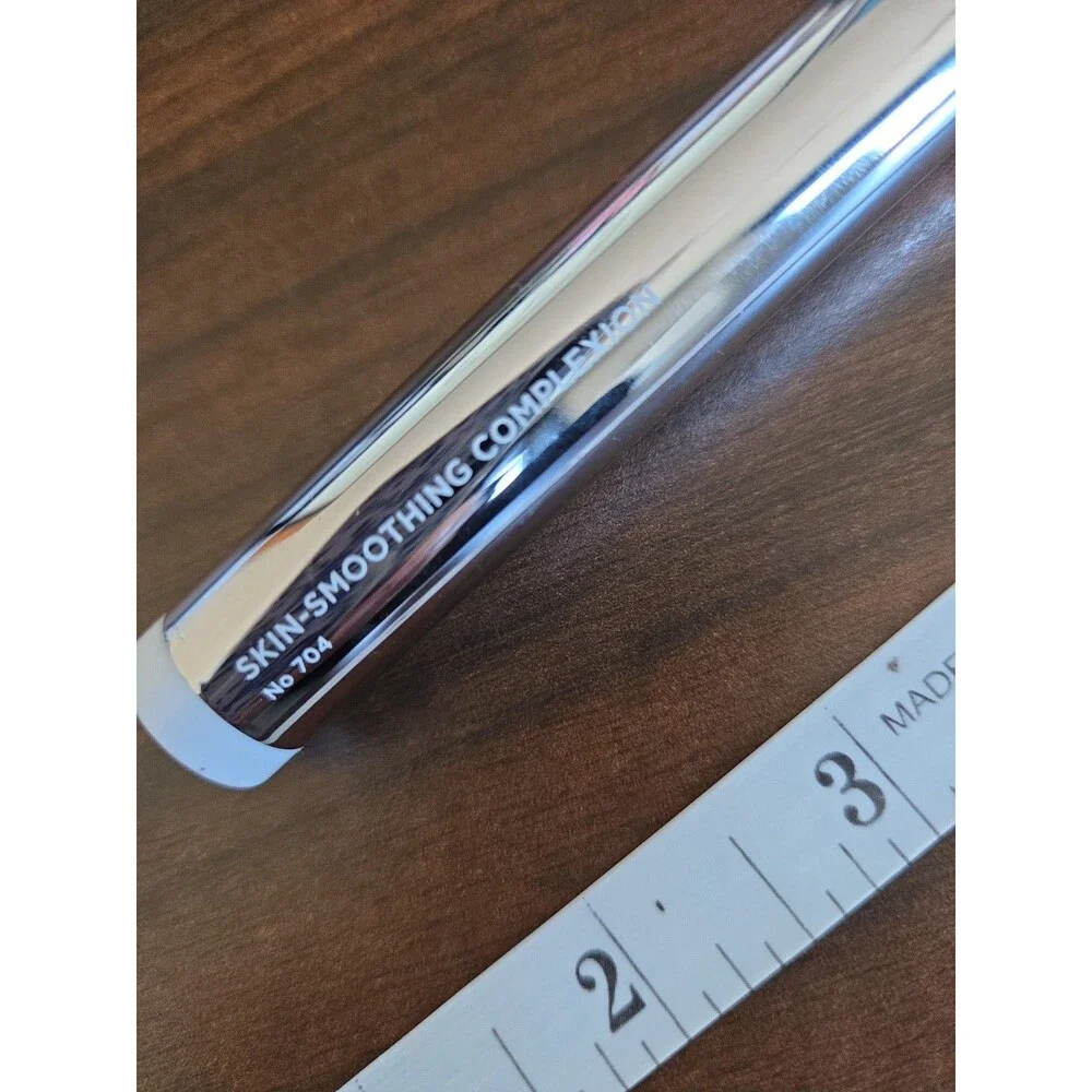 IT Cosmetics Heavenly Skin Skin-Smoothing Complexion Brush No 704 NEW w/o Box